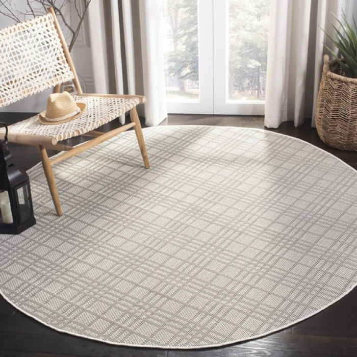 Safavieh Bermuda BMU802 Ivory / Light Grey 6'-7" X 6'-7" Round Area Rug