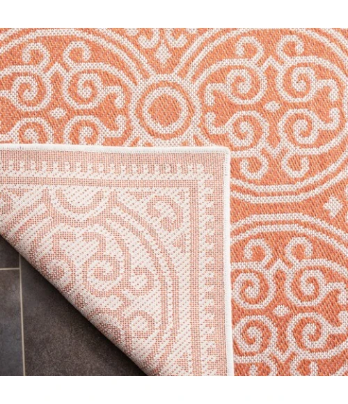 Safavieh Bermuda BMU809 Rust / Ivory 4' X 6' Rectangle Area Rug