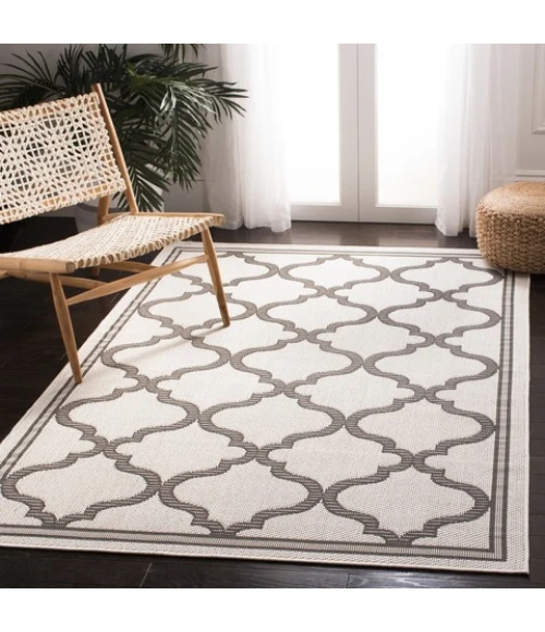 Safavieh Bermuda BMU810 Ivory / Grey 5'-3" X 7'-6" Rectangle Area Rug