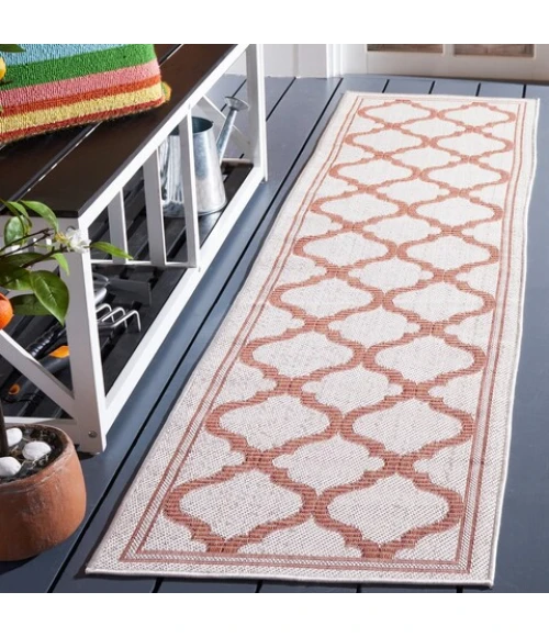 Safavieh Bermuda BMU810 Ivory / Rust 2' X 8' Runner Area Rug