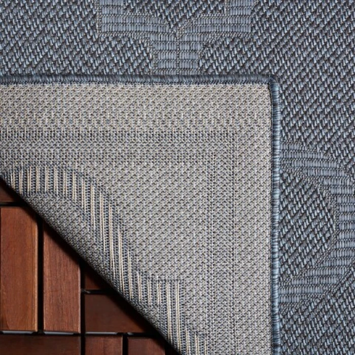Safavieh Bermuda BMU810 Navy 6'-7" X 6'-7" Round Area Rug