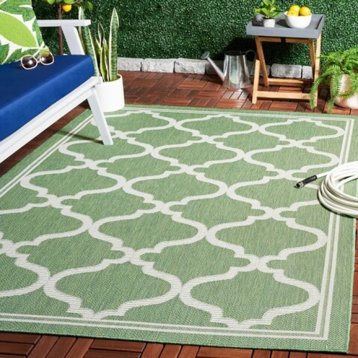Safavieh Bermuda BMU810 Green / Ivory 4' X 6' Rectangle Area Rug
