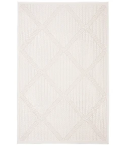 Safavieh Bermuda BMU811 Cream / Beige 5'-3" X 5'-3" Square Area Rug