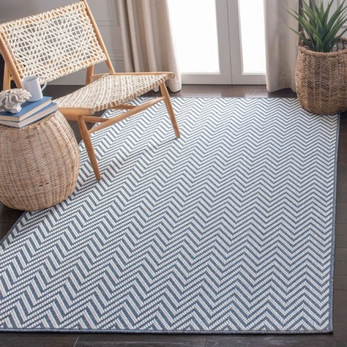 Safavieh Bermuda BMU812 Blue / Creme 4' X 6' Rectangle Area Rug
