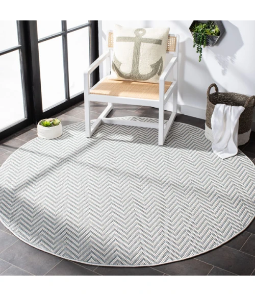 Safavieh Bermuda BMU812 Light Blue / Cream 6'-7" X 6'-7" Round Area Rug