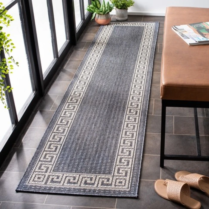 Safavieh Bermuda BMU820 Dark Blue / Ivory 5'-3" X 5'-3" Square Area Rug