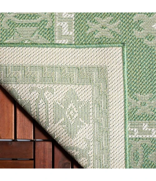 Safavieh Bermuda BMU827 Green / Ivory 8' X 10' Rectangle Area Rug