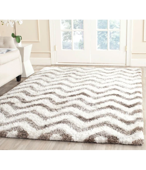 Safavieh Barcelona Shag BSG320 Ivory / Silver 3' X 5' Rectangle Area Rug