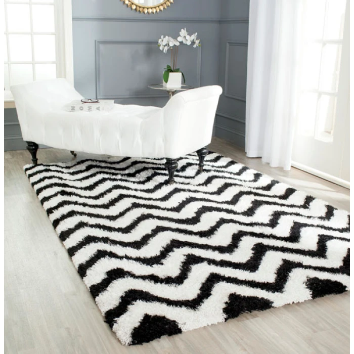 Safavieh Barcelona Shag BSG320 Ivory / Black 6' X 9' Rectangle Area Rug
