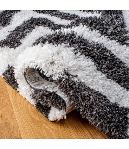 Safavieh Barcelona Shag BSG323 Graphite / Ivory 2'-3" X 7' Runner Area Rug