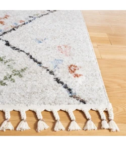 Safavieh Chapel Ivory / Black CHP400 6 ft. 7 in. X 6 ft. 7 in. Square Rug