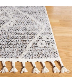 Safavieh Chapel Black / Ivory CHP400 5 ft. 3 in. X 7 ft. 6 in. Rectangle Rug
