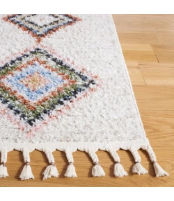 Safavieh Chapel Ivory / Black CHP402 6 ft. 7 in. X 6 ft. 7 in. Square Rug