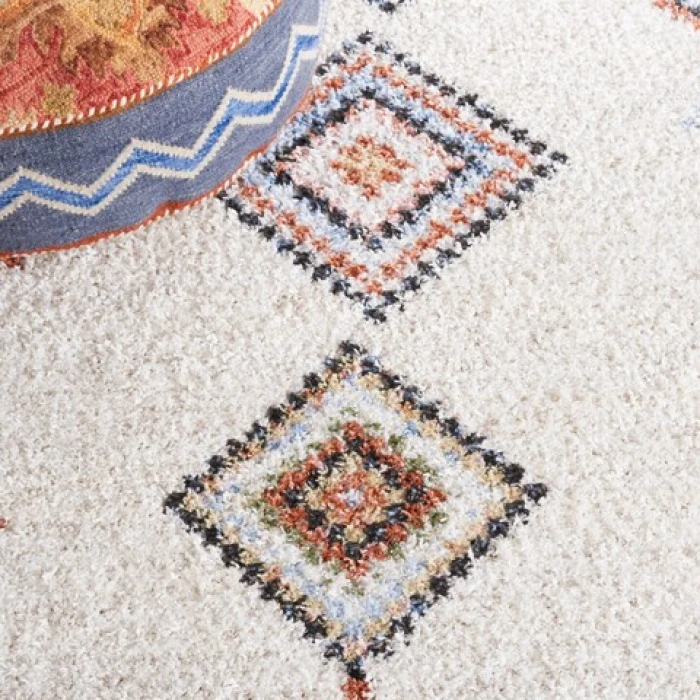 Safavieh Chapel Ivory / Black CHP402 2 ft. 2 in. X 8 ft. Runner Rug