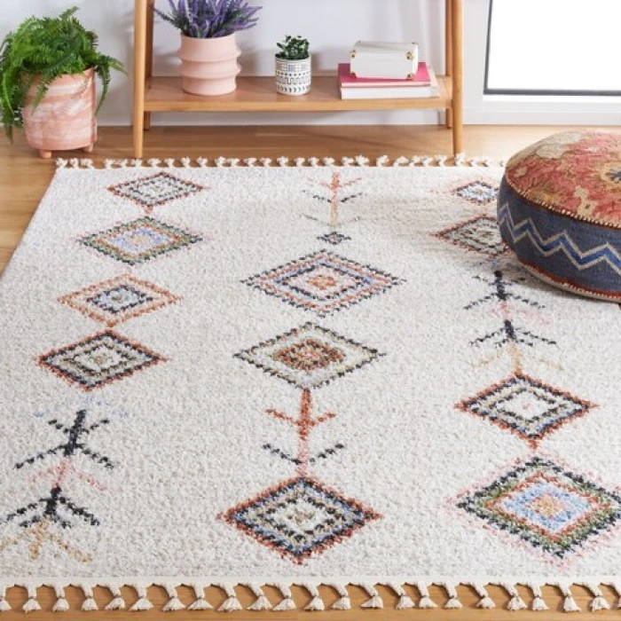 Safavieh Chapel Ivory / Black CHP402 5 ft. 3 in. X 7 ft. 6 in. Rectangle Rug