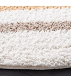 Safavieh Calico Shag Ivory / Gold CLC110 6 ft. 7 in. X 6 ft. 7 in. Round Rug