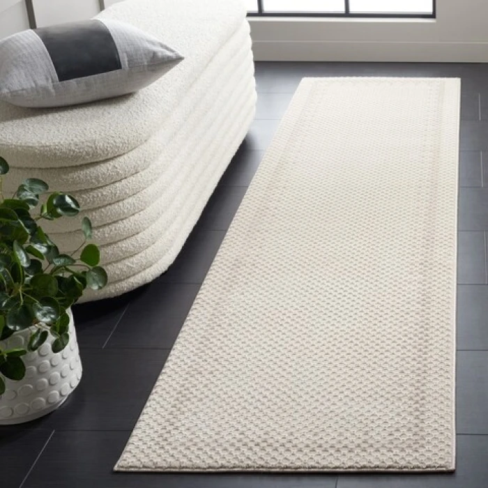 Safavieh Continental Ivory / Beige CON118 2 ft. 3 in. X 8 ft. Runner Rug