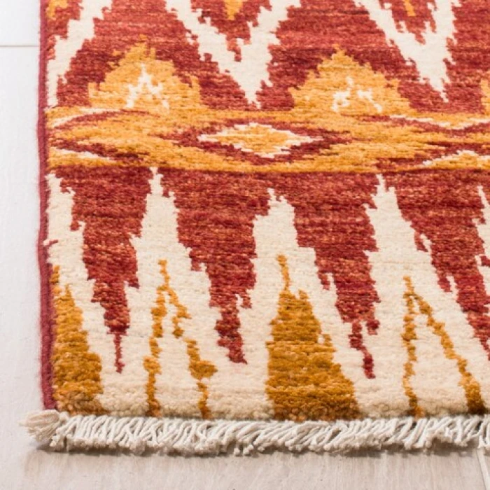 Safavieh Nepalese Red / Gold DVE147 6 ft. X 9 ft. Rectangle Rug