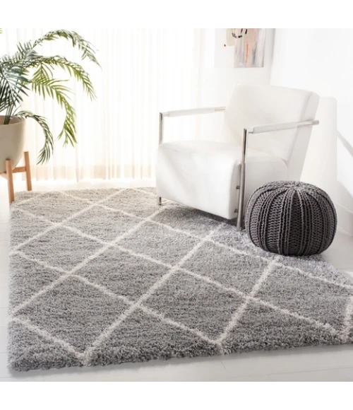 Safavieh Fontana Shag  Grey / Cream FNT815 8 ft. X 10 ft. Rectangle Rug