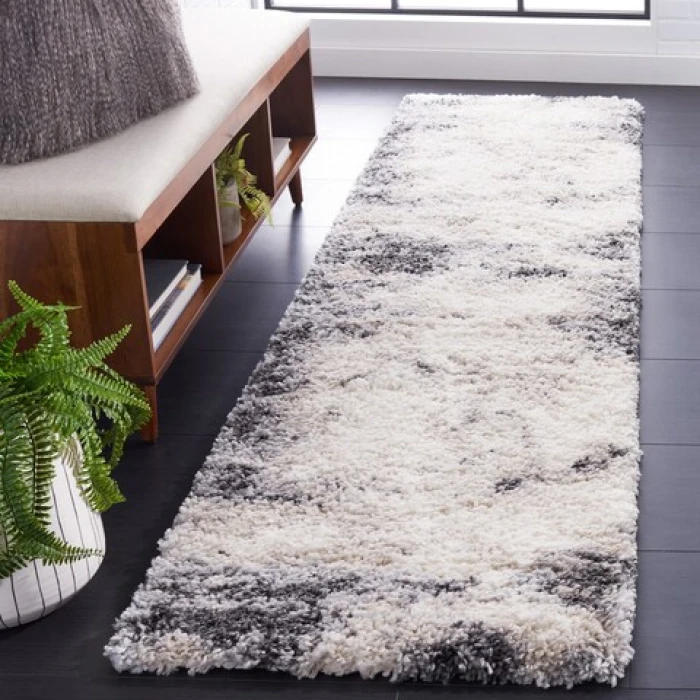 Safavieh Fontana Shag  Ivory / Grey FNT831 2 ft. 3 in. X 8 ft. Runner Rug