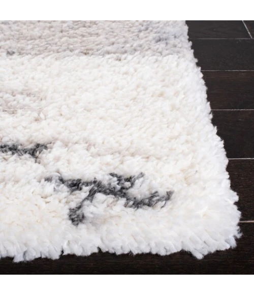 Safavieh Fontana Shag  Grey / Ivory FNT898 3 ft. X 5 ft. Rectangle Rug