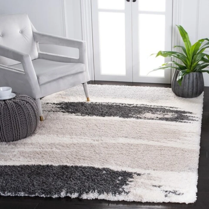 Safavieh Fontana Shag  Grey / Ivory FNT898 2 ft. X 3 ft. Accent Rug