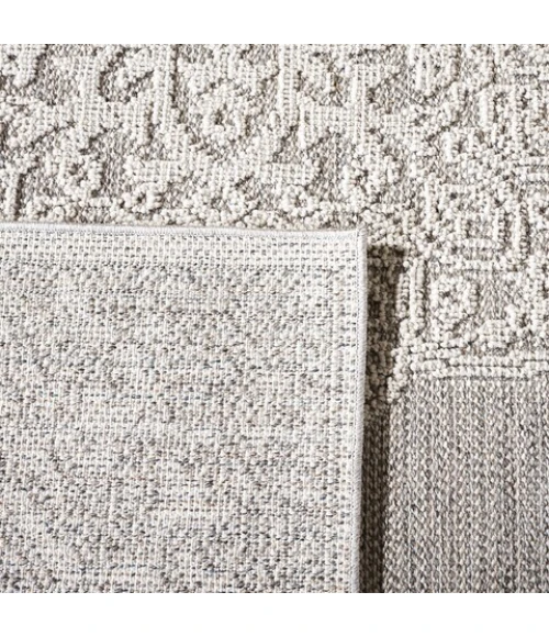 Safavieh Global Grey / Ivory GLB228 5 ft. 3 in. X 7 ft. 6 in. Rectangle Rug