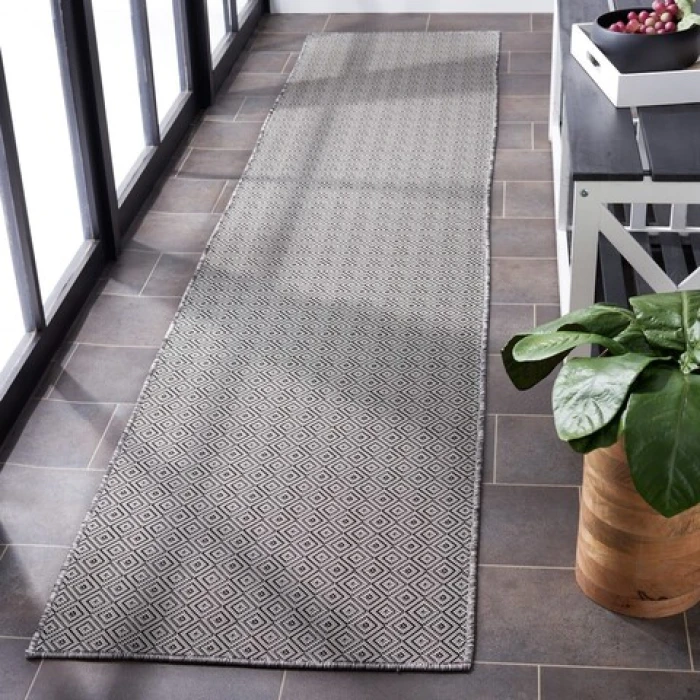 Safavieh Hampton Grey / Black HTN230 2 ft. X 9 ft. Runner Rug