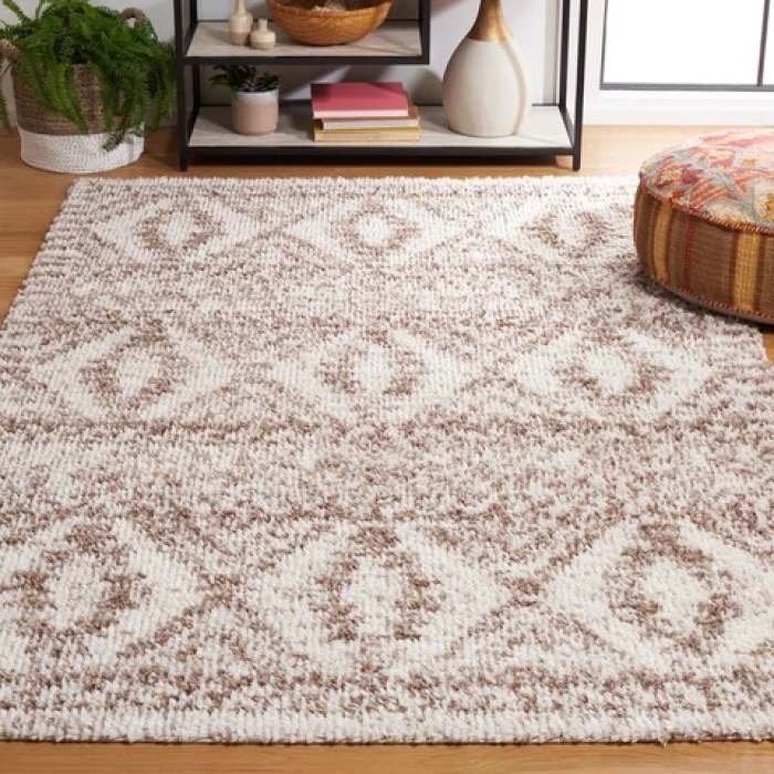Safavieh Jericho Shag Taupe / Ivory JER106 4 ft. X 6 ft. Rectangle Rug