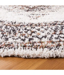 Safavieh Jericho Shag Black / Rust JER110 3 ft. X 3 ft. Round Rug