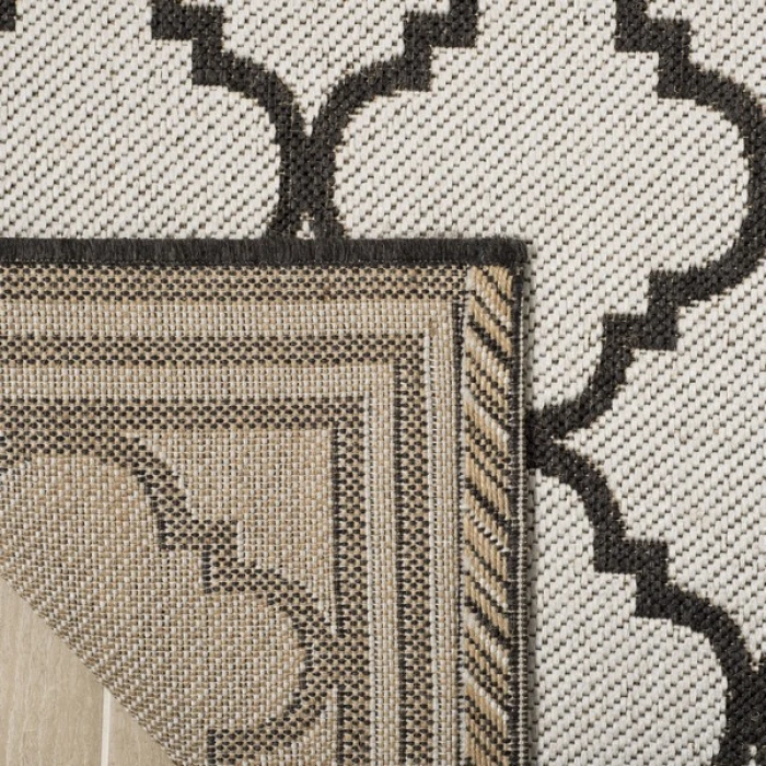 Safavieh Linden  Light Grey / Charcoal LND121 2 ft. 2 in. X 8 ft. Runner Rug