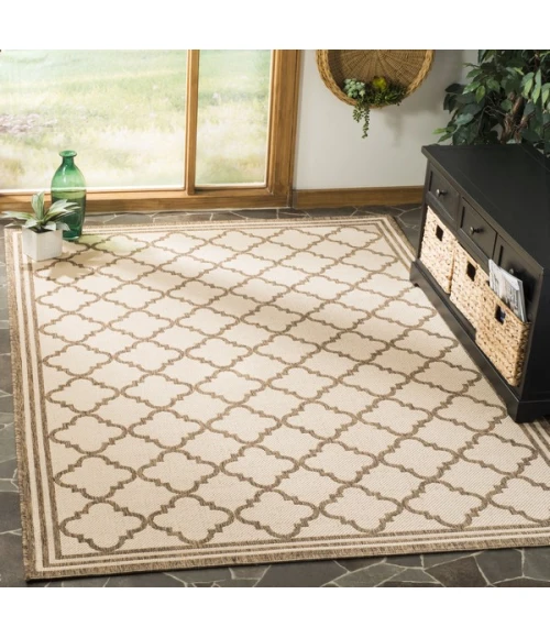 Safavieh Linden  Cream / Beige LND121 6 ft. 7 in. X 6 ft. 7 in. Round Rug