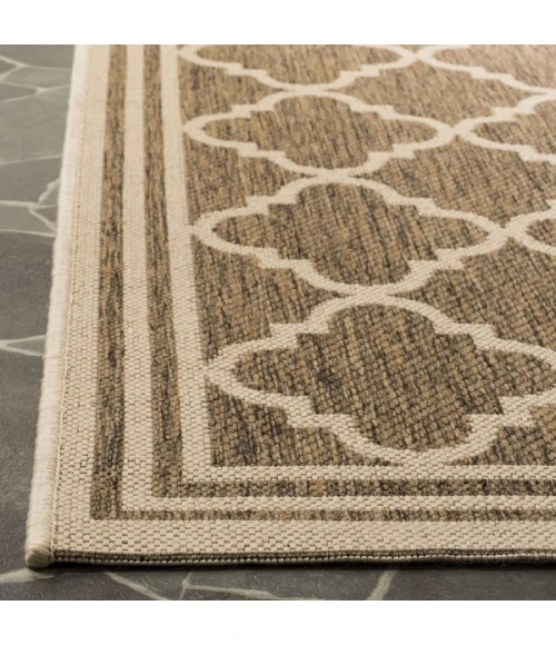 Safavieh Linden  Beige / Cream LND121 6 ft. 7 in. X 6 ft. 7 in. Round Rug