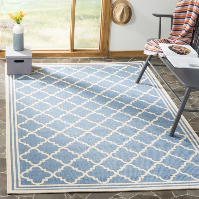 Safavieh Linden  Blue / Creme LND121 6 ft. 7 in. X 6 ft. 7 in. Square Rug