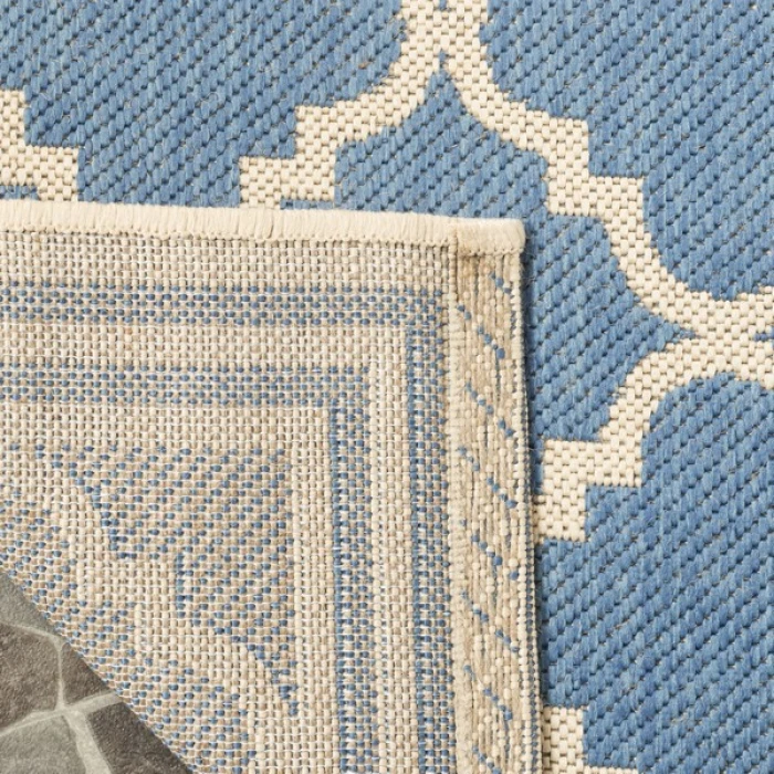 Safavieh Linden  Blue / Creme LND121 6 ft. 7 in. X 6 ft. 7 in. Square Rug