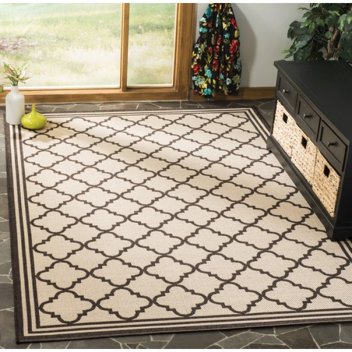 Safavieh Linden  Creme / Brown LND121 4 ft. X 6 ft. Rectangle Rug