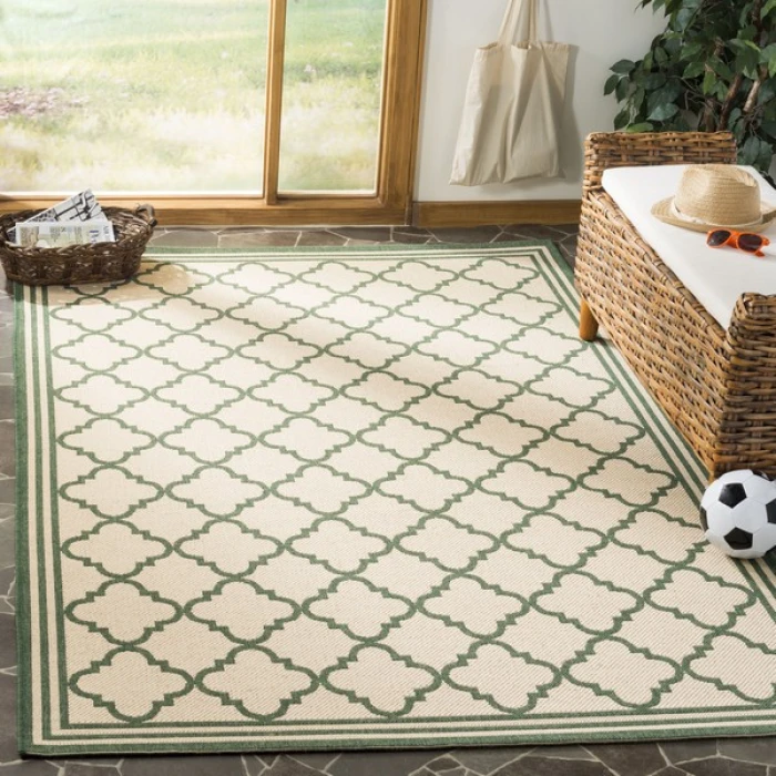 Safavieh Linden  Cream / Green LND121 6 ft. 7 in. X 6 ft. 7 in. Square Rug