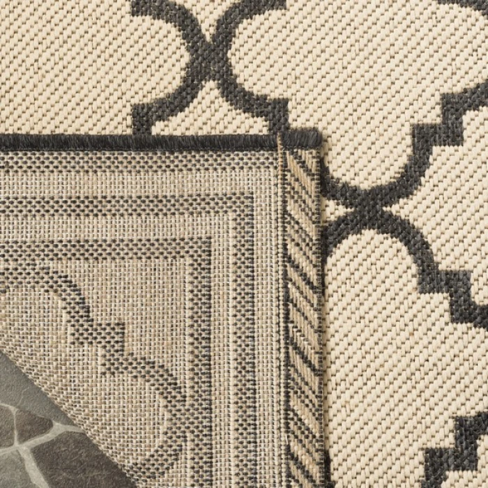 Safavieh Linden  Creme / Black LND121 6 ft. 7 in. X 6 ft. 7 in. Square Rug