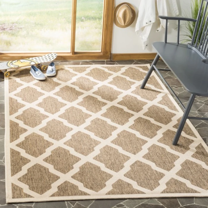 Safavieh Linden  Beige / Cream LND122 5 ft. 3 in. X 7 ft. 6 in. Rectangle Rug