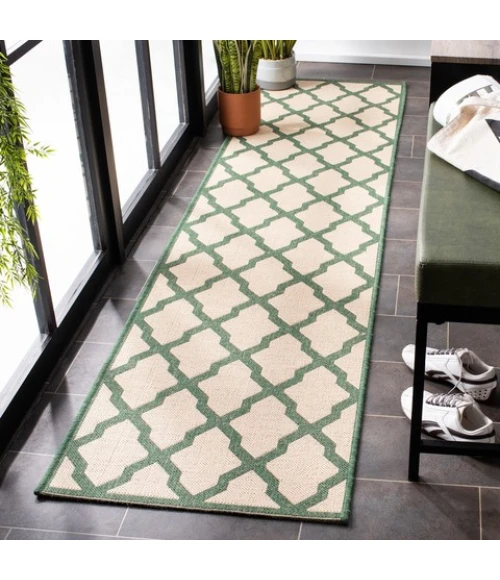 Safavieh Linden  Cream / Green LND122 2 ft. 2 in. X 8 ft. Runner Rug