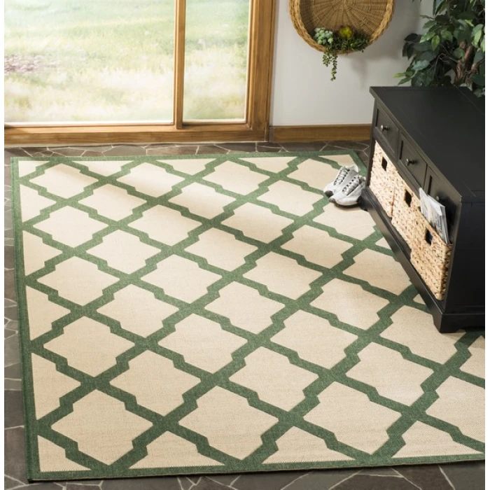 Safavieh Linden  Cream / Green LND122 5 ft. 3 in. X 7 ft. 6 in. Rectangle Rug