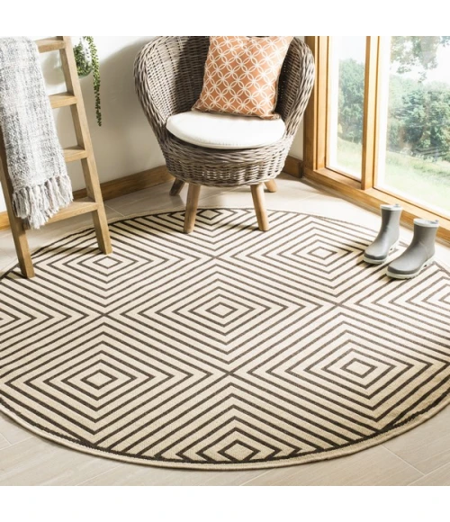 Safavieh Linden  Creme / Brown LND123 6 ft. 7 in. X 6 ft. 7 in. Round Rug