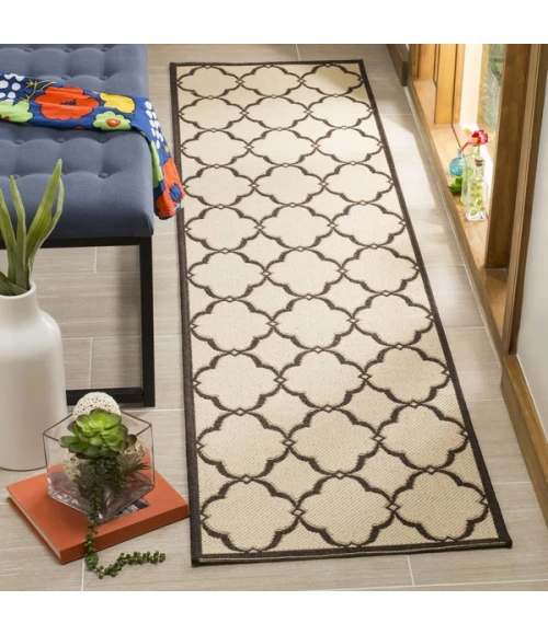 Safavieh Linden  Creme / Brown LND125 2 ft. 2 in. X 8 ft. Runner Rug