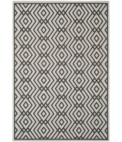Safavieh Linden  Light Grey / Charcoal LND126 5 ft. 3 in. X 7 ft. 6 in. Rectangle Rug