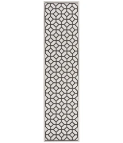 Safavieh Linden  Light Grey / Charcoal LND127 2 ft. 2 in. X 8 ft. Runner Rug