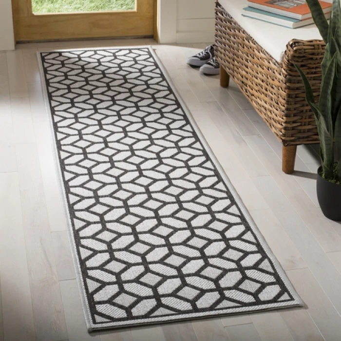 Safavieh Linden  Light Grey / Charcoal LND127 2 ft. 2 in. X 8 ft. Runner Rug