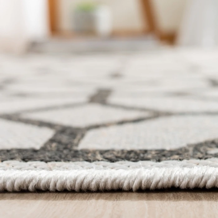 Safavieh Linden  Light Grey / Charcoal LND127 2 ft. 2 in. X 8 ft. Runner Rug