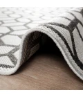 Safavieh Linden  Light Grey / Charcoal LND127 2 ft. 2 in. X 8 ft. Runner Rug