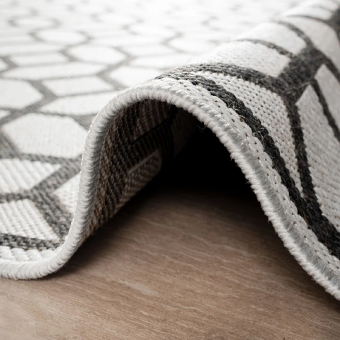 Safavieh Linden  Light Grey / Charcoal LND127 2 ft. 2 in. X 8 ft. Runner Rug