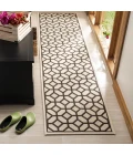 Safavieh Linden  Natural / Brown LND127 2 ft. 2 in. X 8 ft. Runner Rug